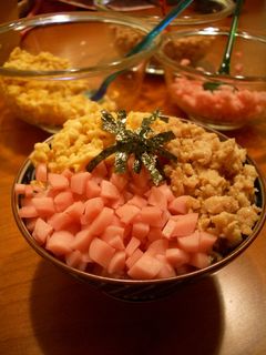 超簡単!子供が喜ぶ三色そぼろの三色丼-レシピのメイン写真