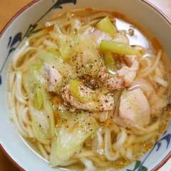 รูปของ ひとりランチにぴったり！鶏ネギうどん