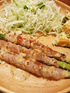 アスパラの肉巻き粒マスタードソースかけ-レシピのメイン写真