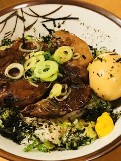 豚肩肉ブロックの角煮丼●ゆで玉子添え-レシピのメイン写真