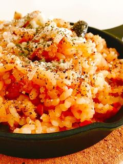 炊飯器で炊くだけ!トマト缶でチキンライス-レシピのメイン写真