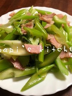 ☆セロリとベーコンのオイスター炒め☆-レシピのメイン写真