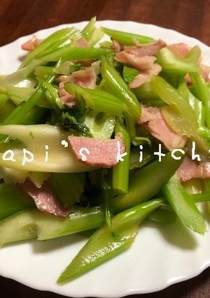 ☆セロリとベーコンのオイスター炒め☆-レシピのメイン写真