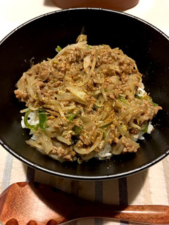 ◆もやしとひき肉の甘辛丼◆-レシピのメイン写真