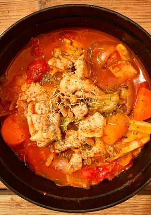 【ストウブ】鶏もも肉と野菜のトマト煮-レシピのメイン写真