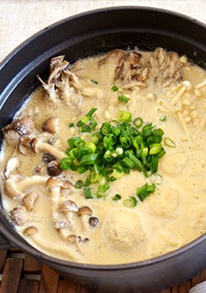 きのこと鶏団子のミルキー豆乳鍋スープ-レシピのメイン写真