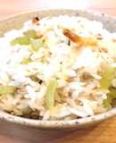 桜えびと葉大根の炊き込みご飯