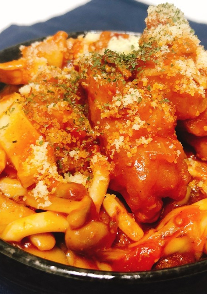 一人暮らしの唐揚げきのこのミートソース丼-レシピのメイン写真