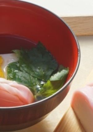 豆腐とかまぼこのお吸い物-レシピのメイン写真
