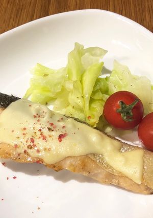 フライパンで簡単☆秋鮭のチーズ焼き-レシピのメイン写真