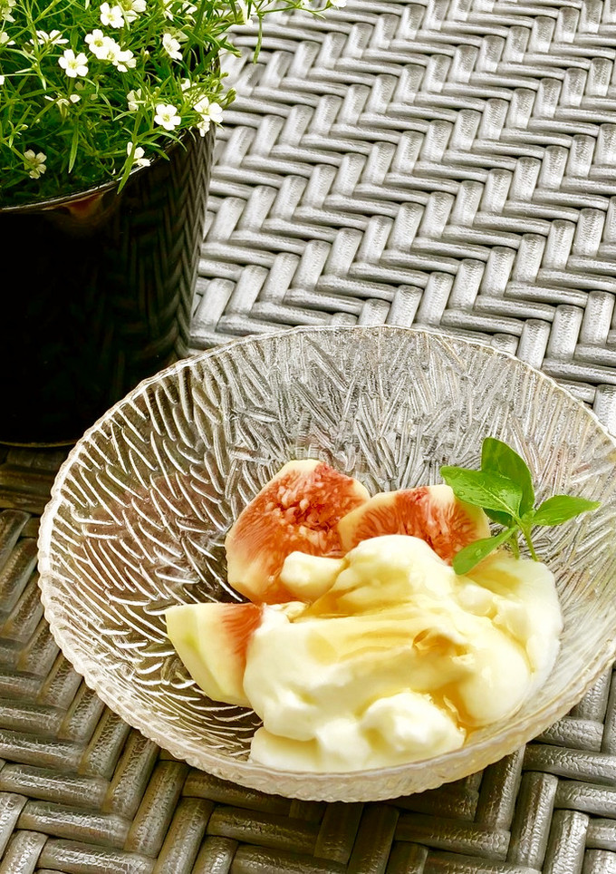 いちじくのヨーグルトがけ-レシピのメイン写真