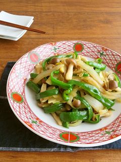 たまねぎとピーマンとしめじの生姜醤油炒め-レシピのメイン写真