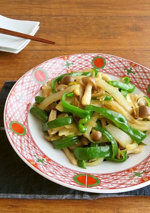 たまねぎとピーマンとしめじの生姜醤油炒め-レシピのメイン写真