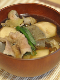 簡単、牛肉たっぷりの山形芋煮-レシピのメイン写真
