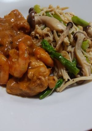 タンドリーなチキンと海老の和風キノコ添え-レシピのメイン写真
