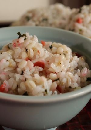 もち麦・しそわかめ・梅・ちりめんごはん-レシピのメイン写真