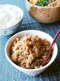 隠し味は味噌♪鶏そぼろ-レシピのメイン写真