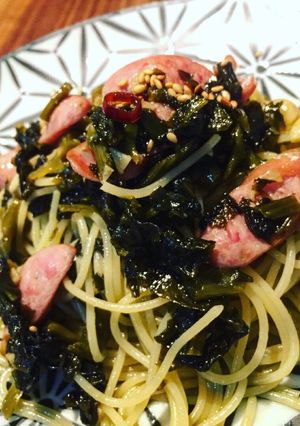 頂き物で作る！高菜とソーセージのパスタ-レシピのメイン写真
