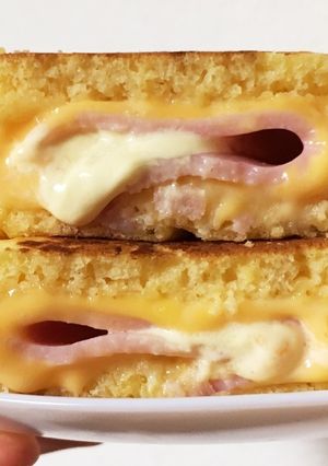 ホットケーキミックスでハムチーズロール-レシピのメイン写真