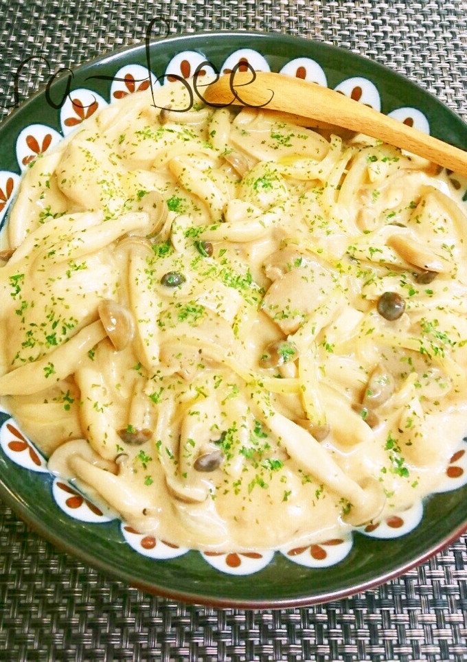 しめじとむね肉の簡単オイスタークリーム煮-レシピのメイン写真