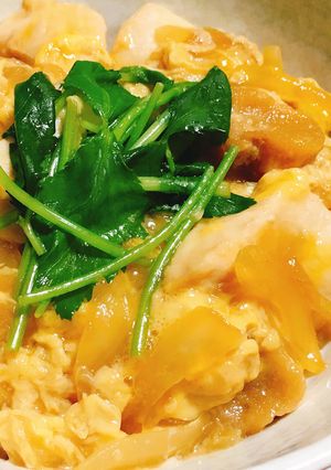 柔らか鶏胸肉とお麩の絶品半熟親子丼-レシピのメイン写真
