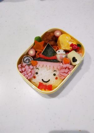 ハロウィンニコニコ魔女弁当-レシピのメイン写真