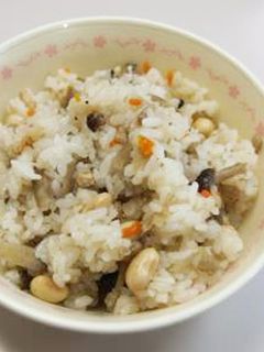 給食★鶏ごぼうピラフ-レシピのメイン写真