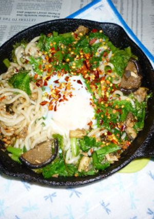 サーモン･パクチーの残りで焼きうどん-レシピのメイン写真