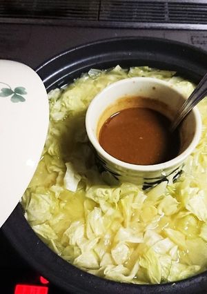 キャベツと鶏モモ肉の洋風湯豆腐-レシピのメイン写真