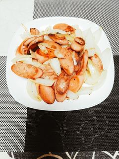 簡単 ソーセージと玉ねぎ炒め-レシピのメイン写真