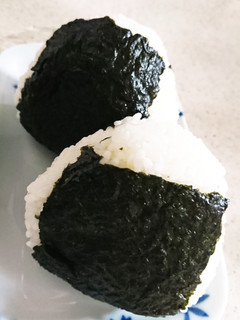 チーズがのびるチーズおかかのおにぎり☆-レシピのメイン写真