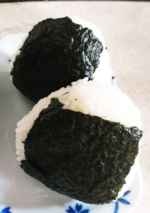 チーズがのびるチーズおかかのおにぎり☆-レシピのメイン写真