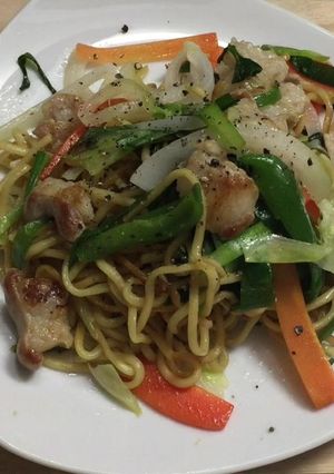 簡単、牛ホルモン焼きそば。(^^)-レシピのメイン写真