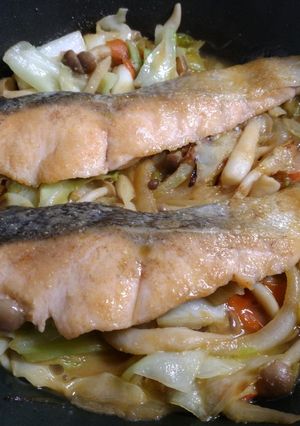 野菜たっぷり簡単！鮭のちゃんちゃん焼き-レシピのメイン写真