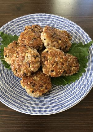 雑穀とエノキのモチモチ焼き-レシピのメイン写真