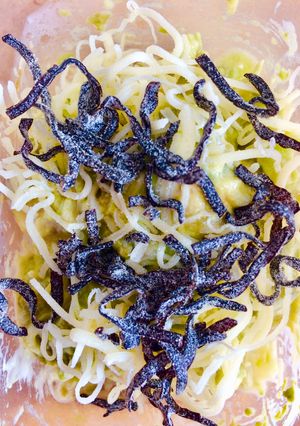 簡単細切りチーズのアボカド塩昆布マヨ-レシピのメイン写真