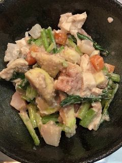蕪とイチジクの胡桃ドレッシングサラダ-レシピのメイン写真