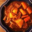 *デミグラス缶で!濃厚ビーフシチュー*