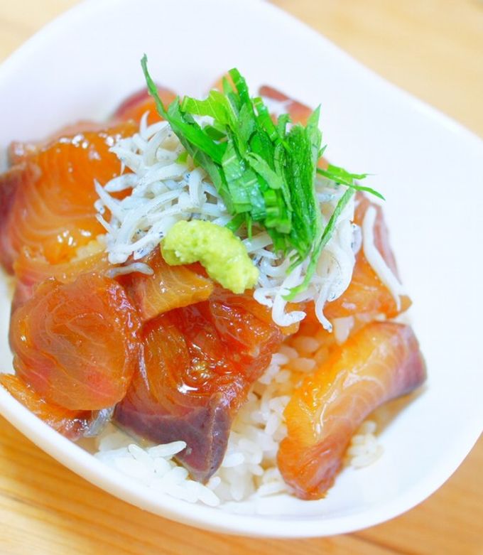 ブリの漬丼-レシピのメイン写真