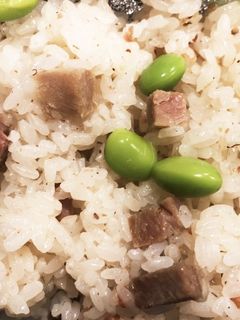 塩豚と梅しそ漬けで簡単炊き込みご飯-レシピのメイン写真