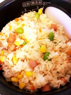 ポークビッツ洋風炊き込みごはん-レシピのメイン写真