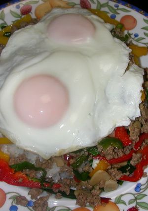 簡単♪挽肉でタイ風そぼろご飯-レシピのメイン写真