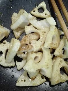 簡単☆ れんこんのカレー炒め-レシピのメイン写真