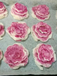 ゴージャスな薔薇のパン♪-レシピのメイン写真