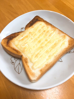 禁断の味…♡練乳マヨチーズトースト-レシピのメイン写真