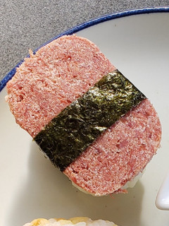 コンビーフでおにぎり❤-レシピのメイン写真