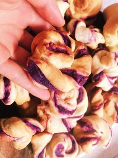 紫芋で!ネジネジぱん-レシピのメイン写真