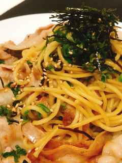 一人暮らしの豚バラねぎ塩昆布焼きそば-レシピのメイン写真