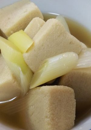 簡単美味・高野豆腐と長葱の蕎麦つゆ炊き-レシピのメイン写真