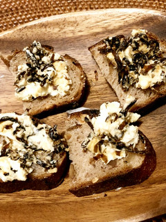 ふじっ子昆布煮とクリームチーズパン-レシピのメイン写真